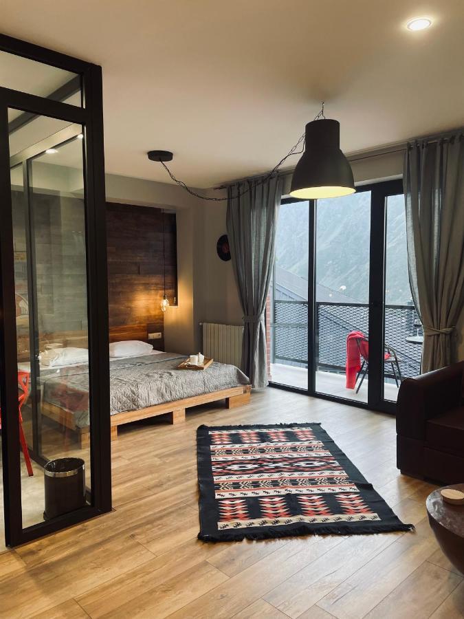 Kazbegi Stylish Apartment Dış mekan fotoğraf